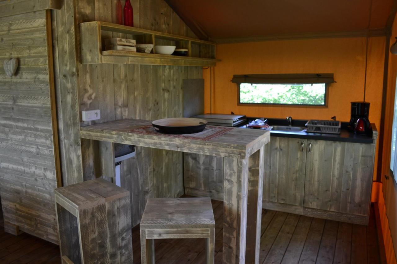 Les Du Moulin Luxury tent *