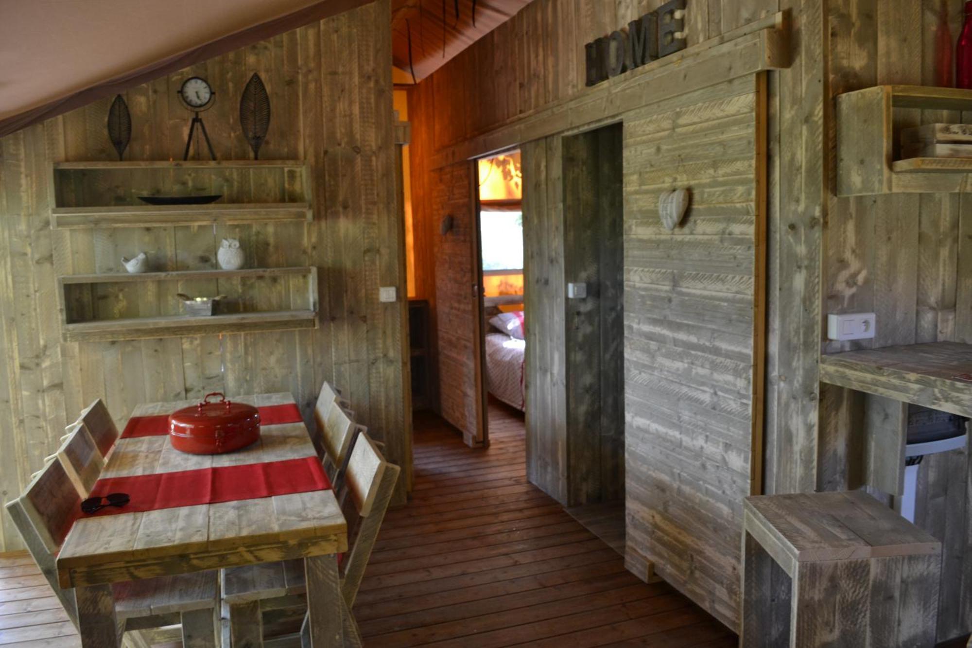Luxury tent Les Du Moulin